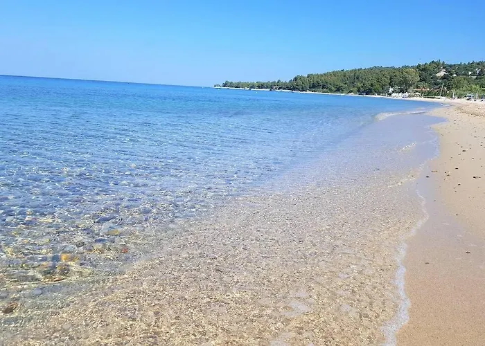 Nicol * Néos Marmarás